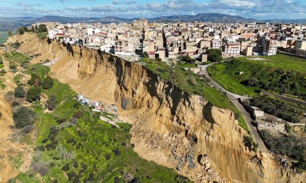 Longsor Besar Hantam Niscemi Sisilia, Evakuasi Di Percepat