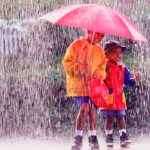 Musim Hujan, Ini Tips Lindungi Kesehatan Si Buah Hati