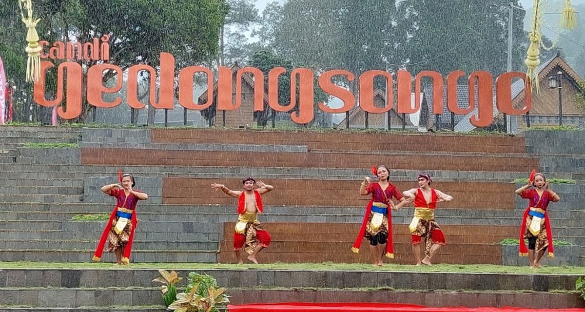 Mengulik Candi Gedong Songo Wisata Bersejarah Penuh Mitos