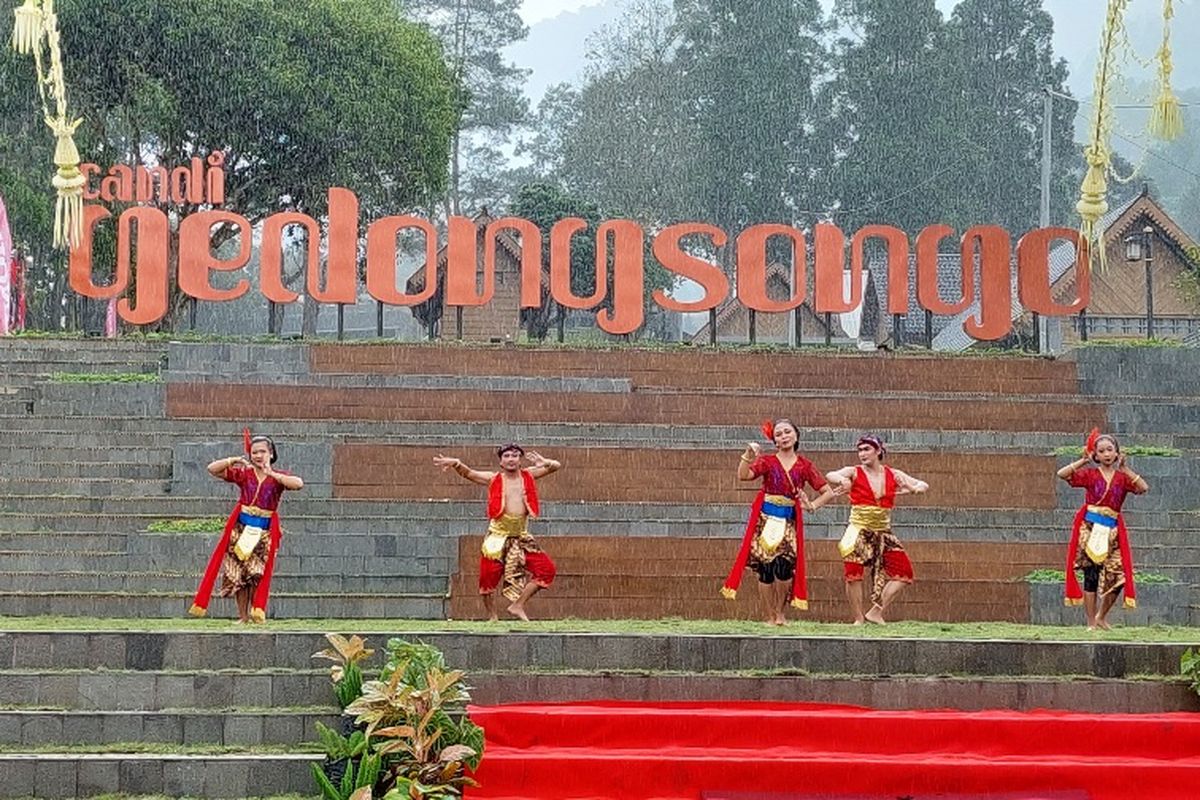 Mengulik Candi Gedong Songo